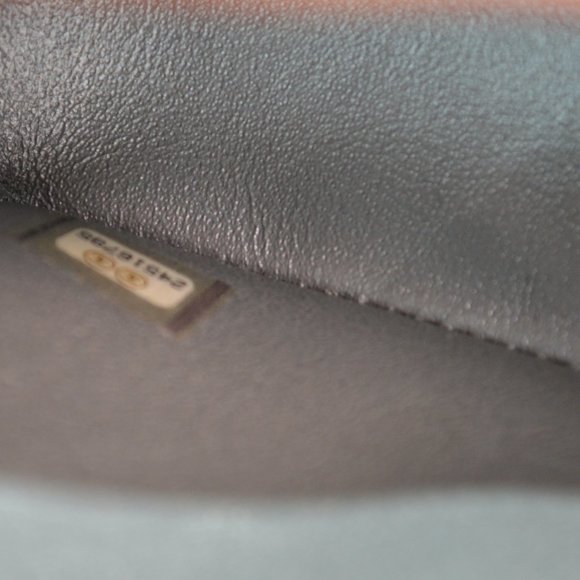 Chanel Silver Flap Bag - Picture 4 of 11